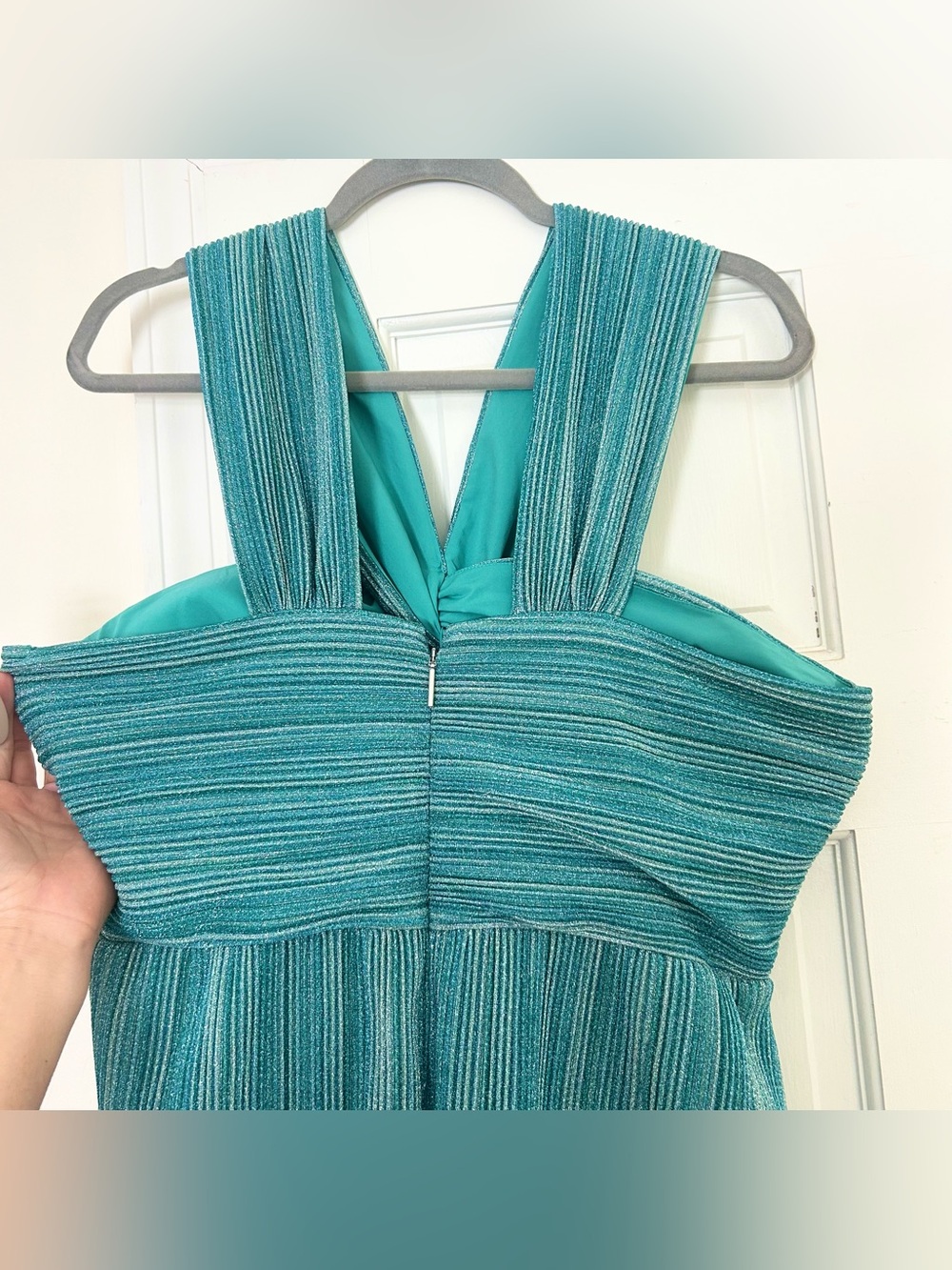 REVOLVE long layered dress - Saylor “Hyelee” XL - Picture 9 of 10
